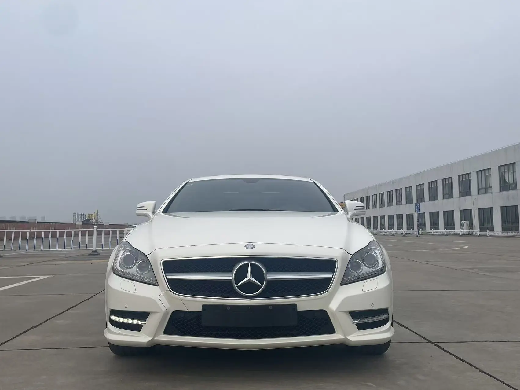 Mercedes-Benz Mercedes Benz CLS  из Китая