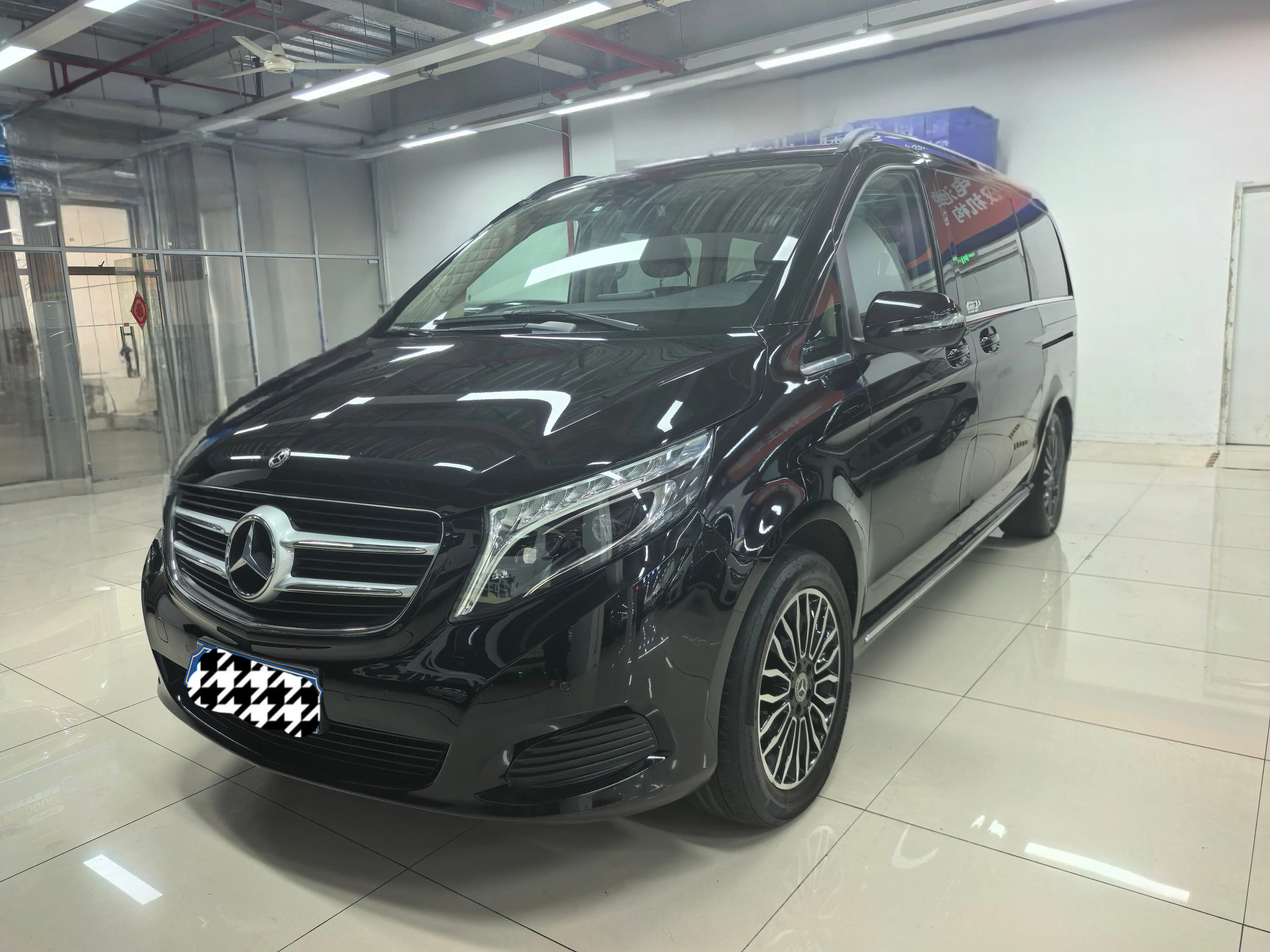 Mercedes-Benz Mercedes Benz V Class  из Китая