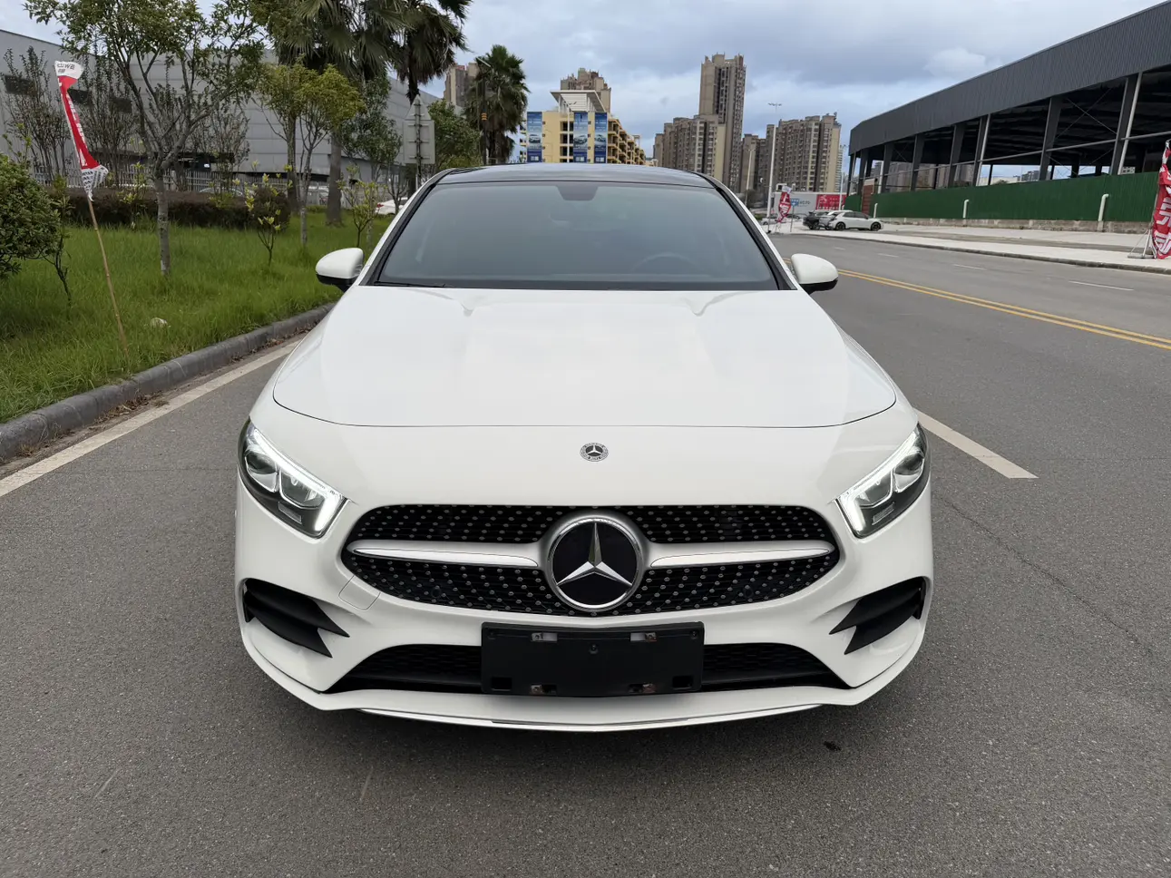 Mercedes-Benz Mercedes Benz A Class  из Китая
