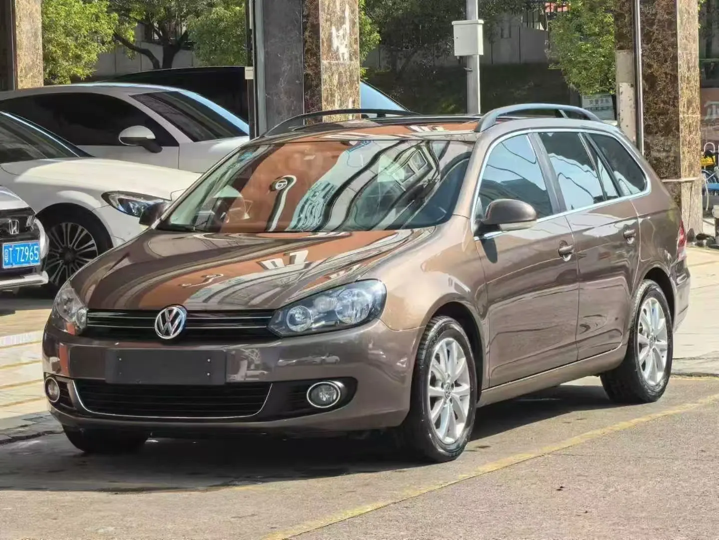 Volkswagen Golf  из Китая