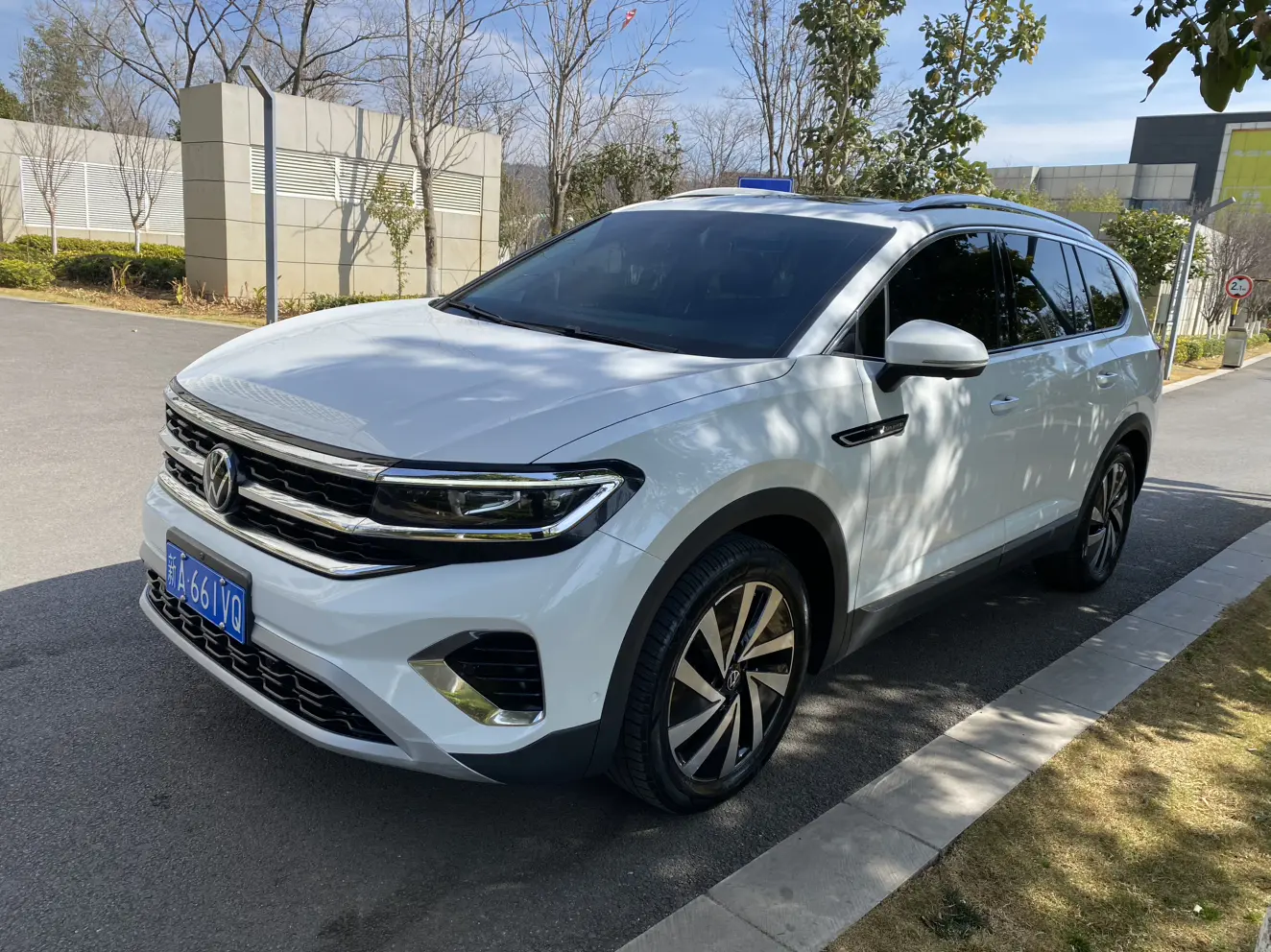 Volkswagen Talagon (Lan Jing)  из Китая