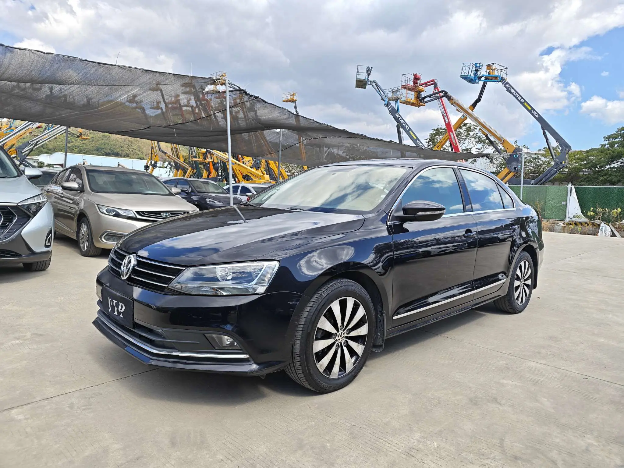 Volkswagen Sagitar  из Китая