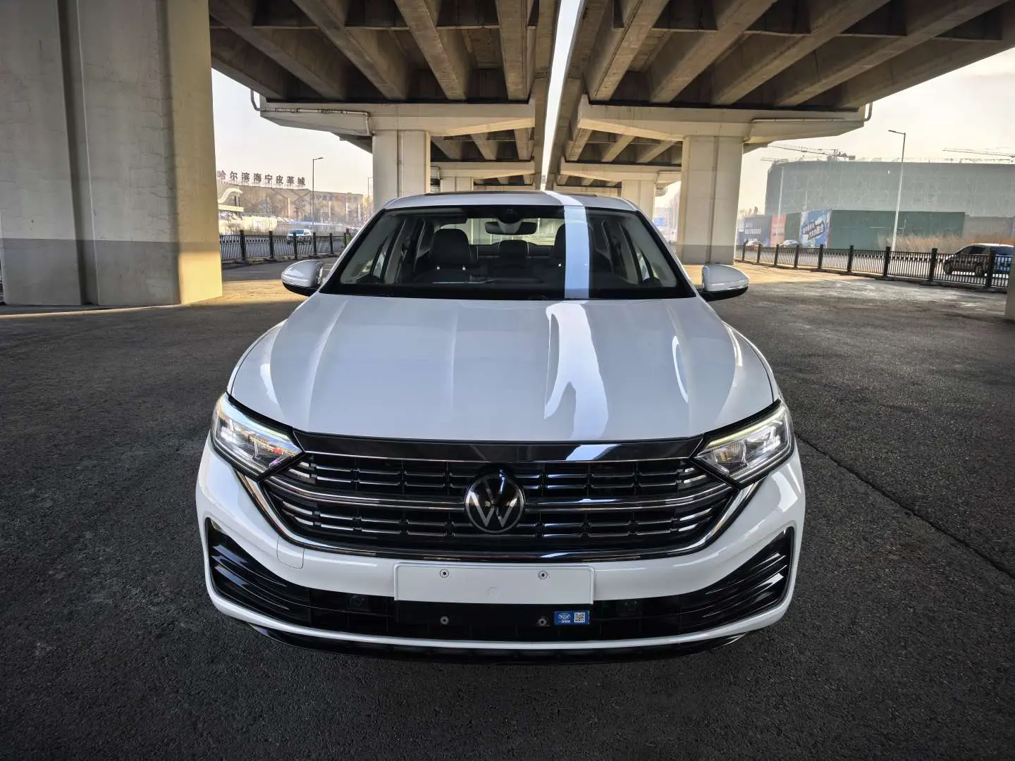 Volkswagen Sagitar  из Китая