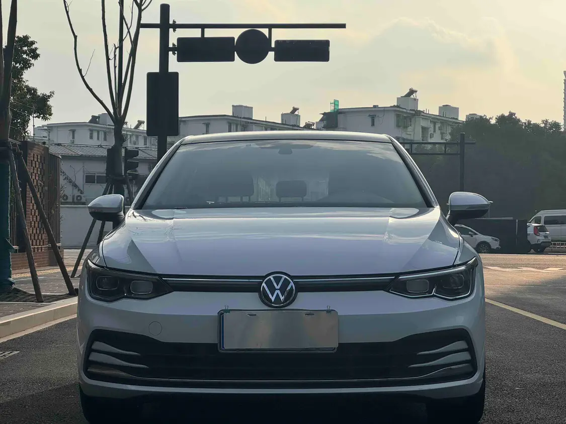 Volkswagen Golf  из Китая