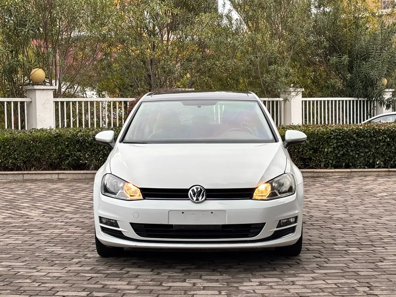 Volkswagen Golf  из Китая