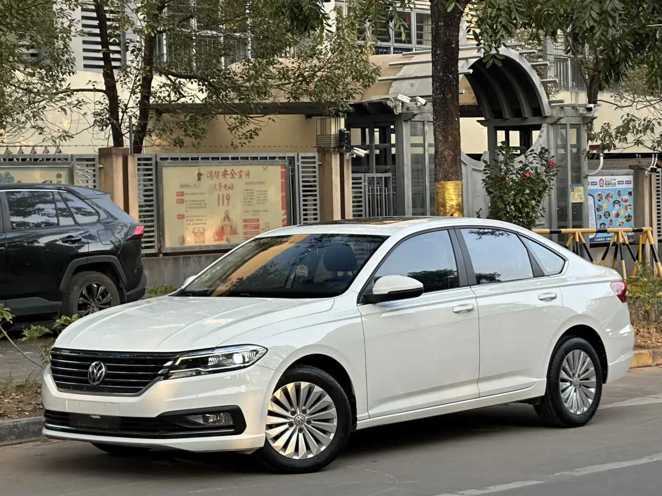 Volkswagen Lavida  из Китая