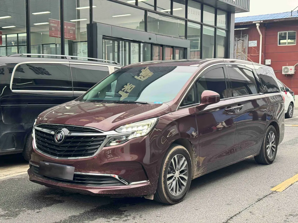 Buick GL8  из Китая