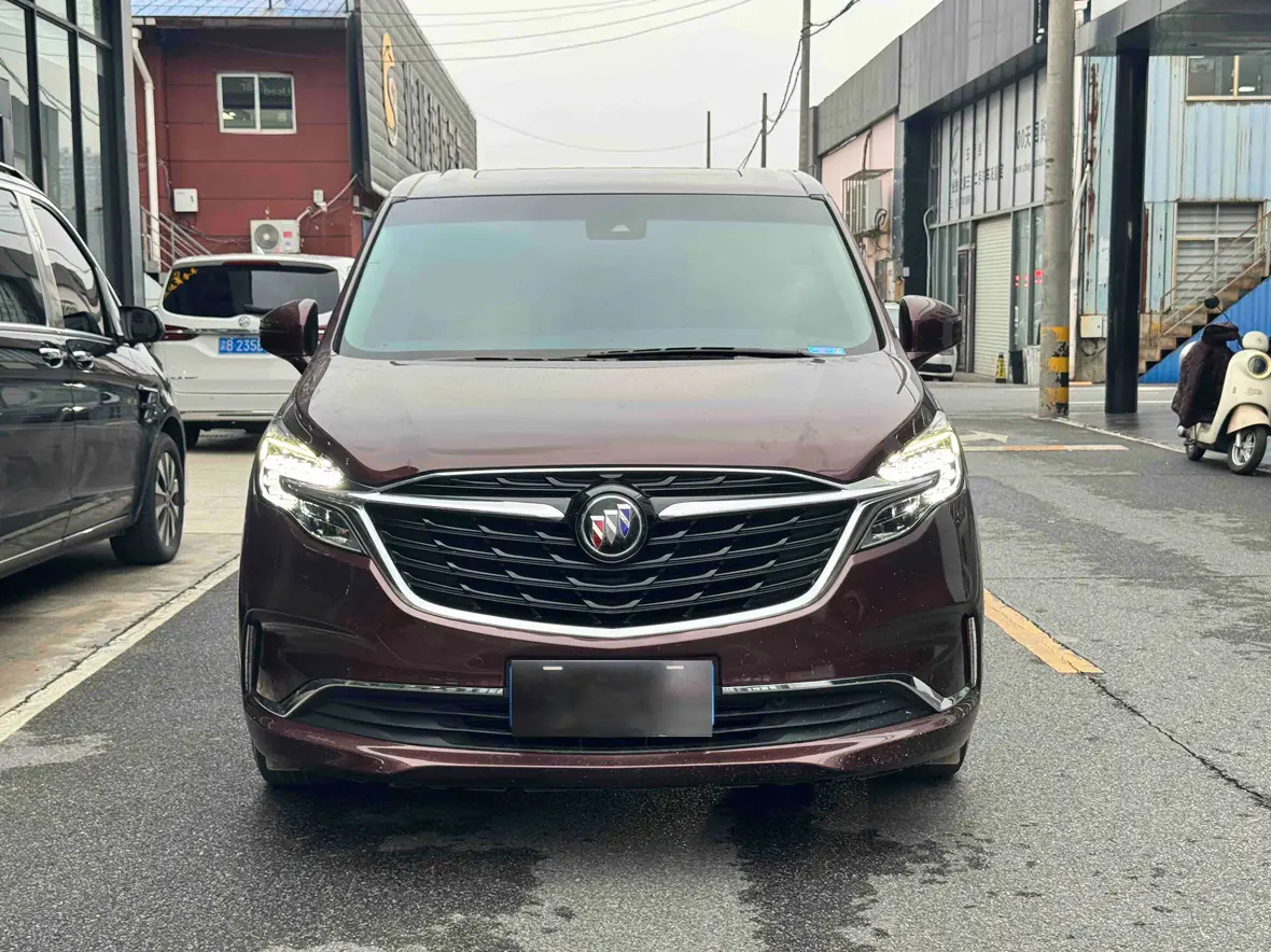 Buick GL8  из Китая