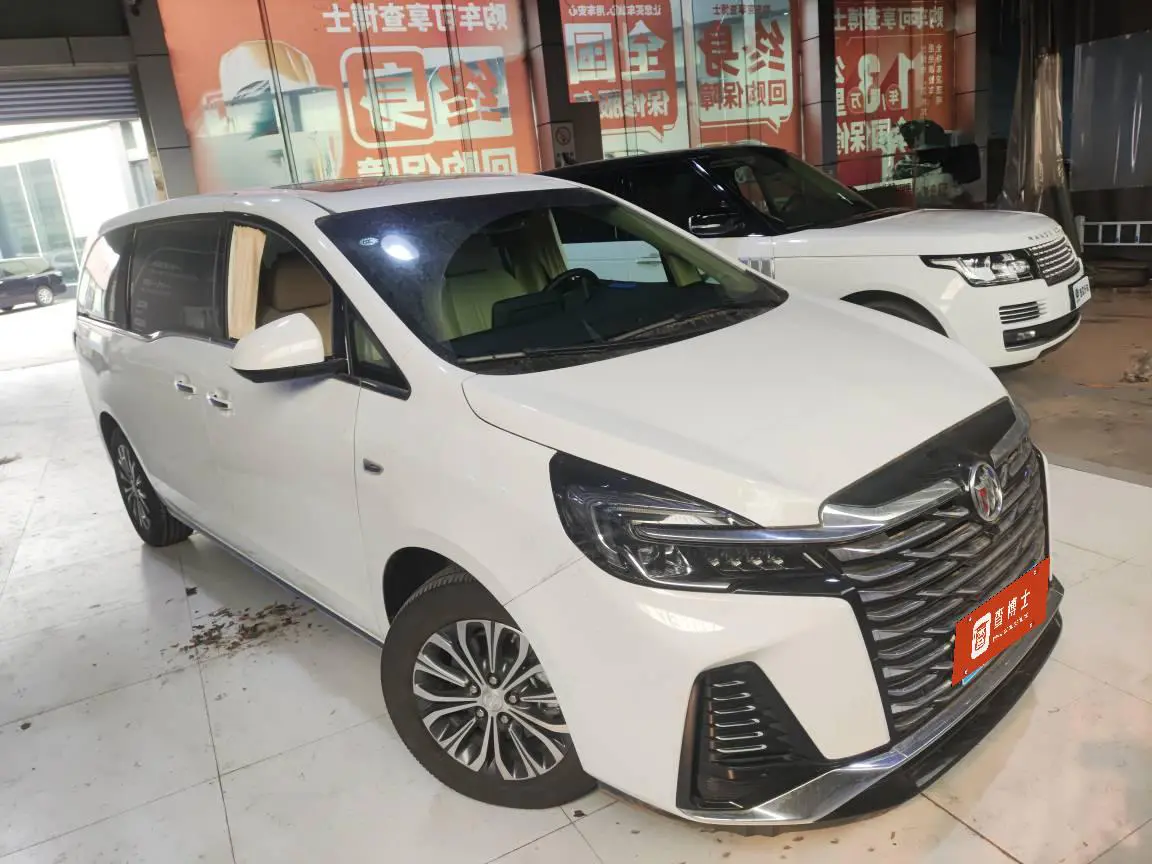 Buick GL8  из Китая