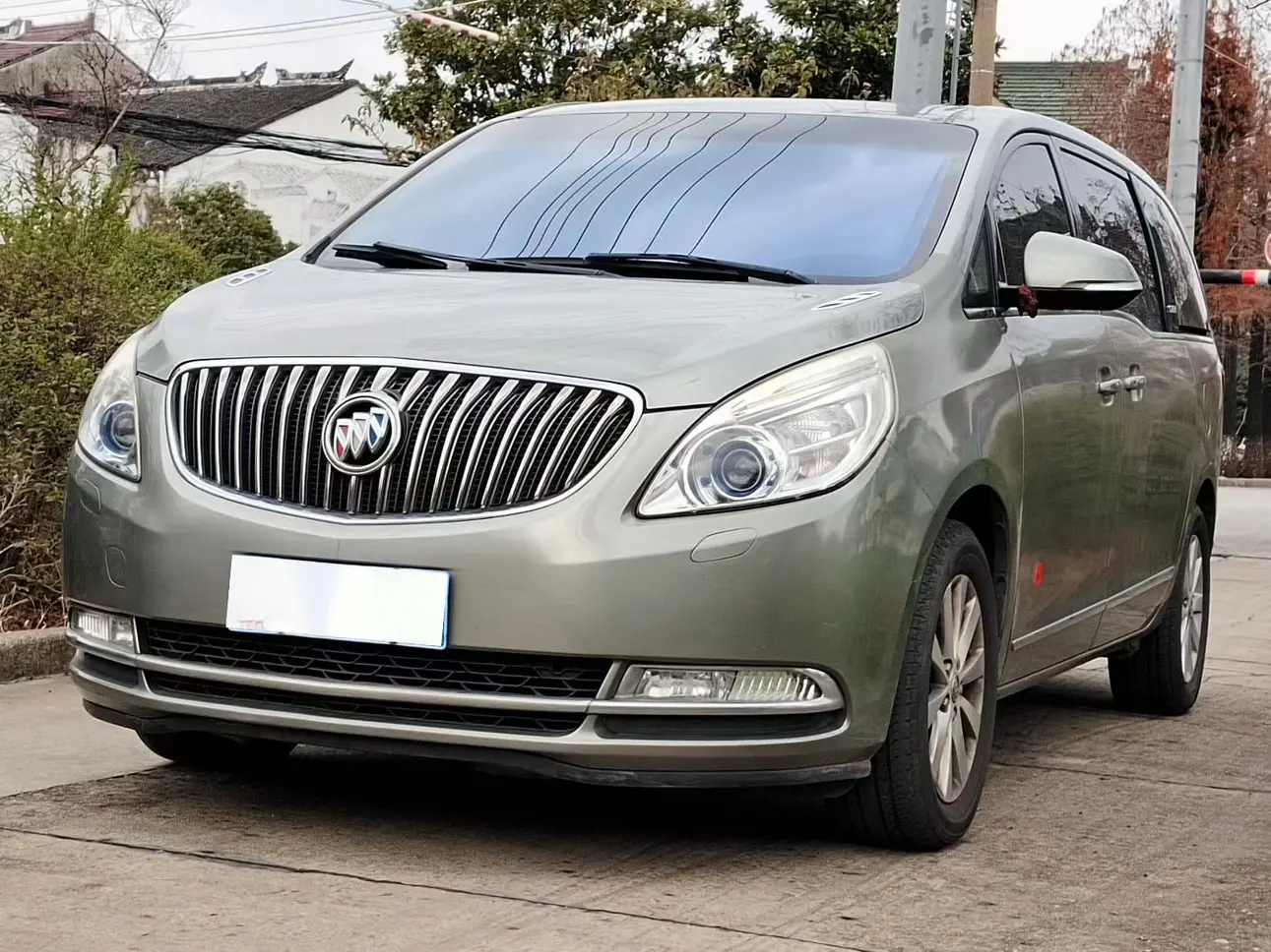 Buick GL8  из Китая