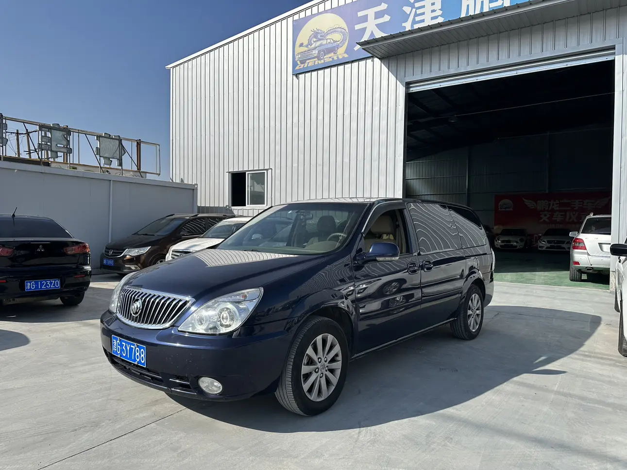Buick GL8  из Китая