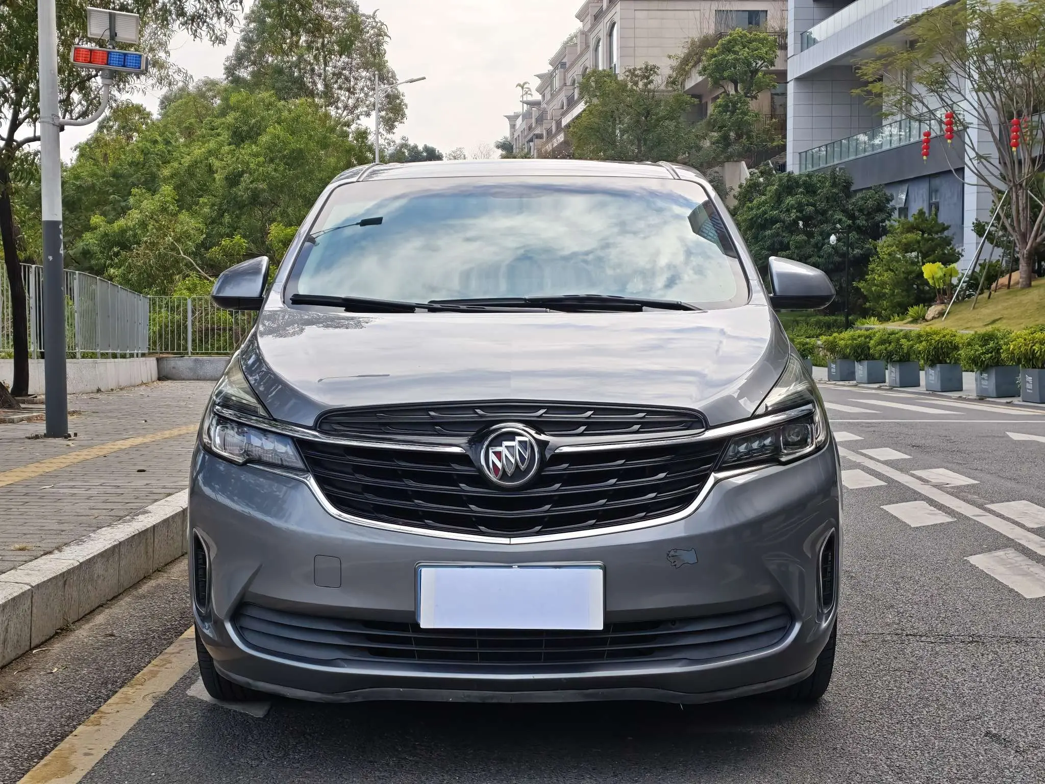 Buick GL8  из Китая