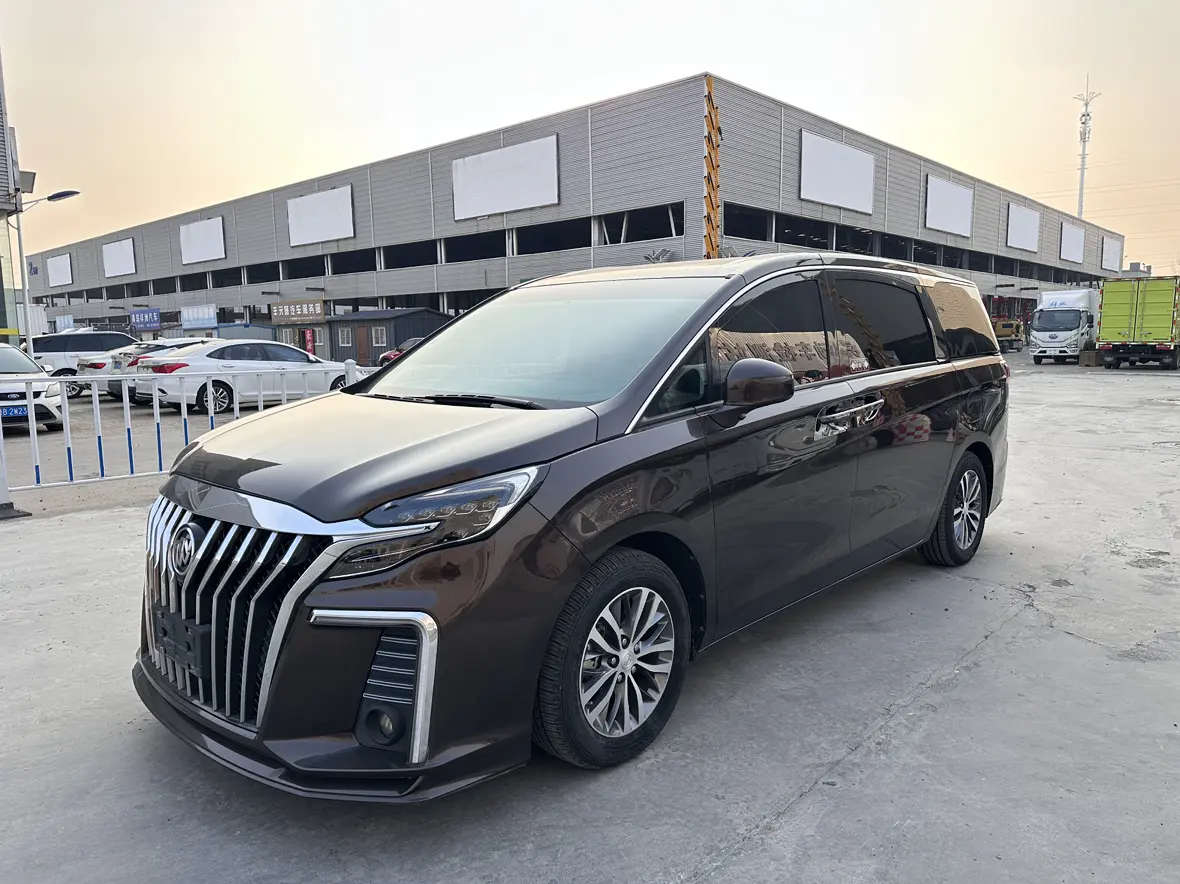 Buick GL8  из Китая