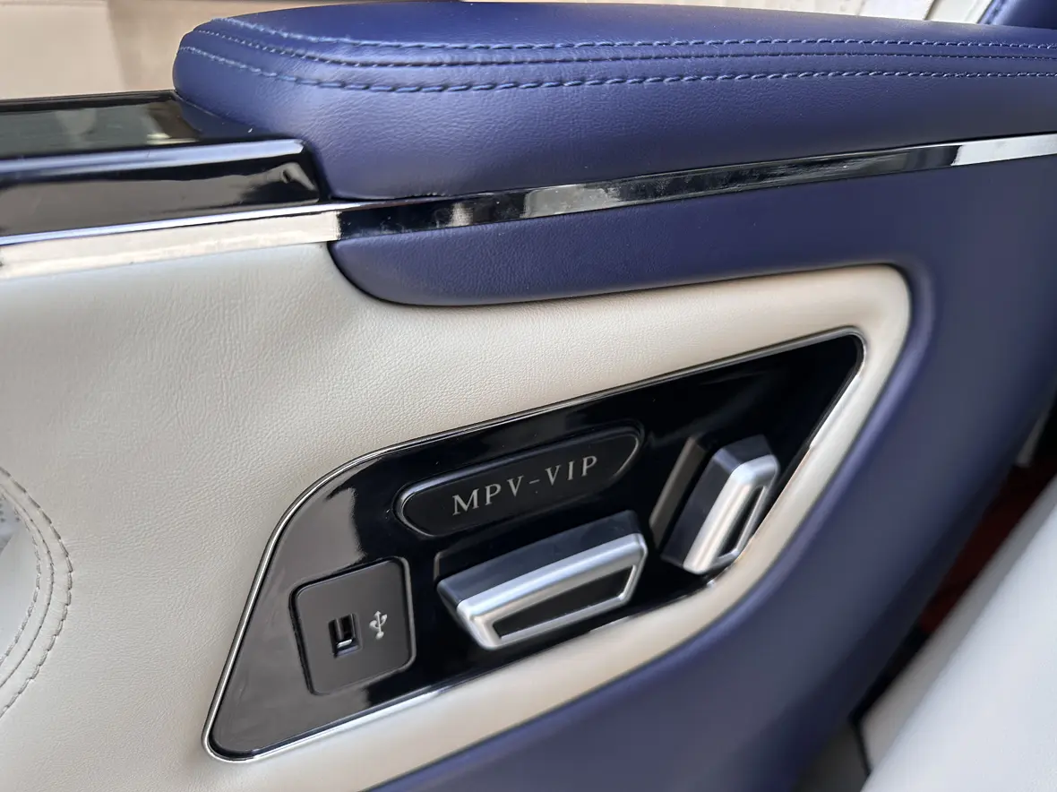 Buick GL8  из Китая