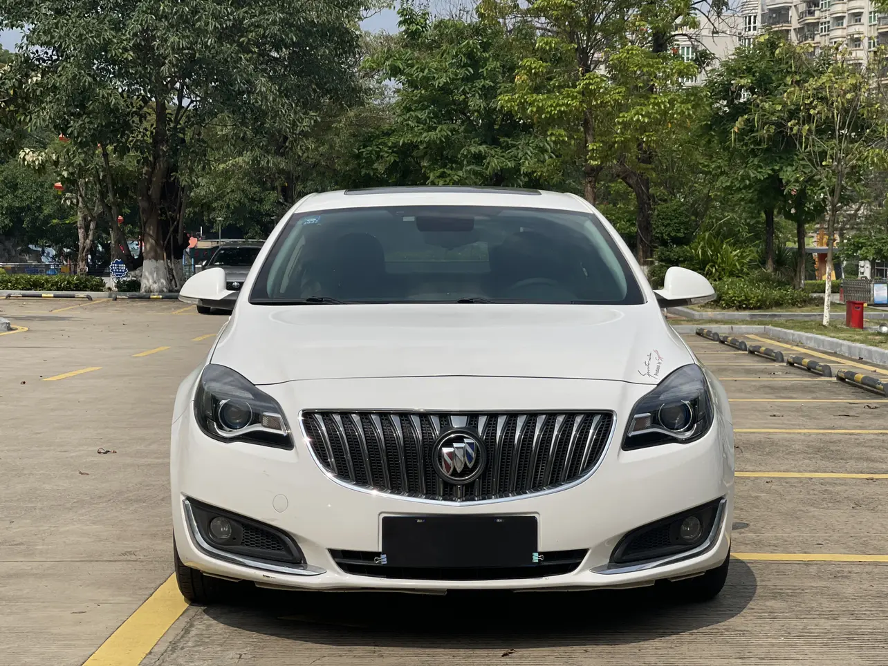 Buick Majesty  из Китая