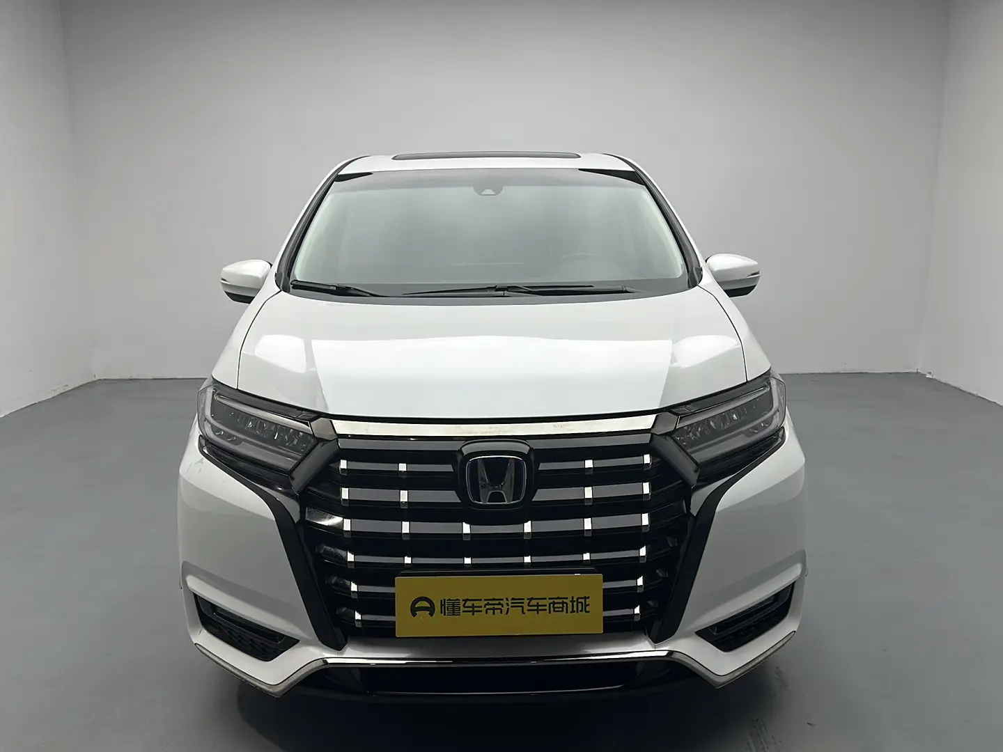 Honda Elysion (Alison)  из Китая