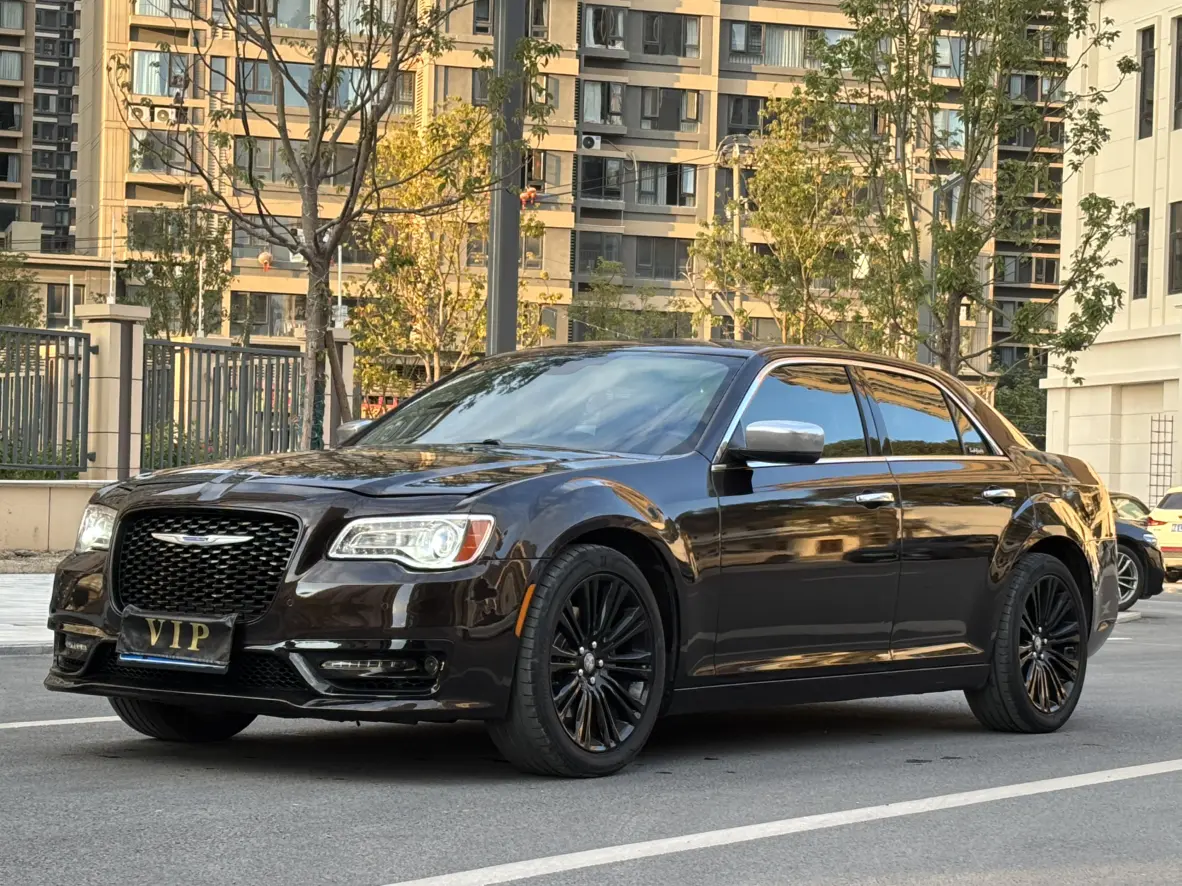 Chrysler 300C  из Китая