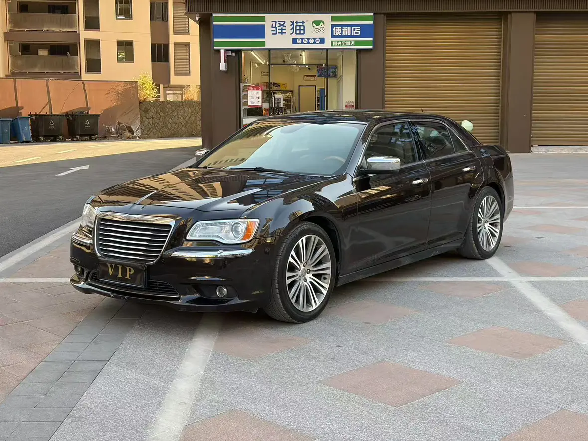 Chrysler 300C  из Китая