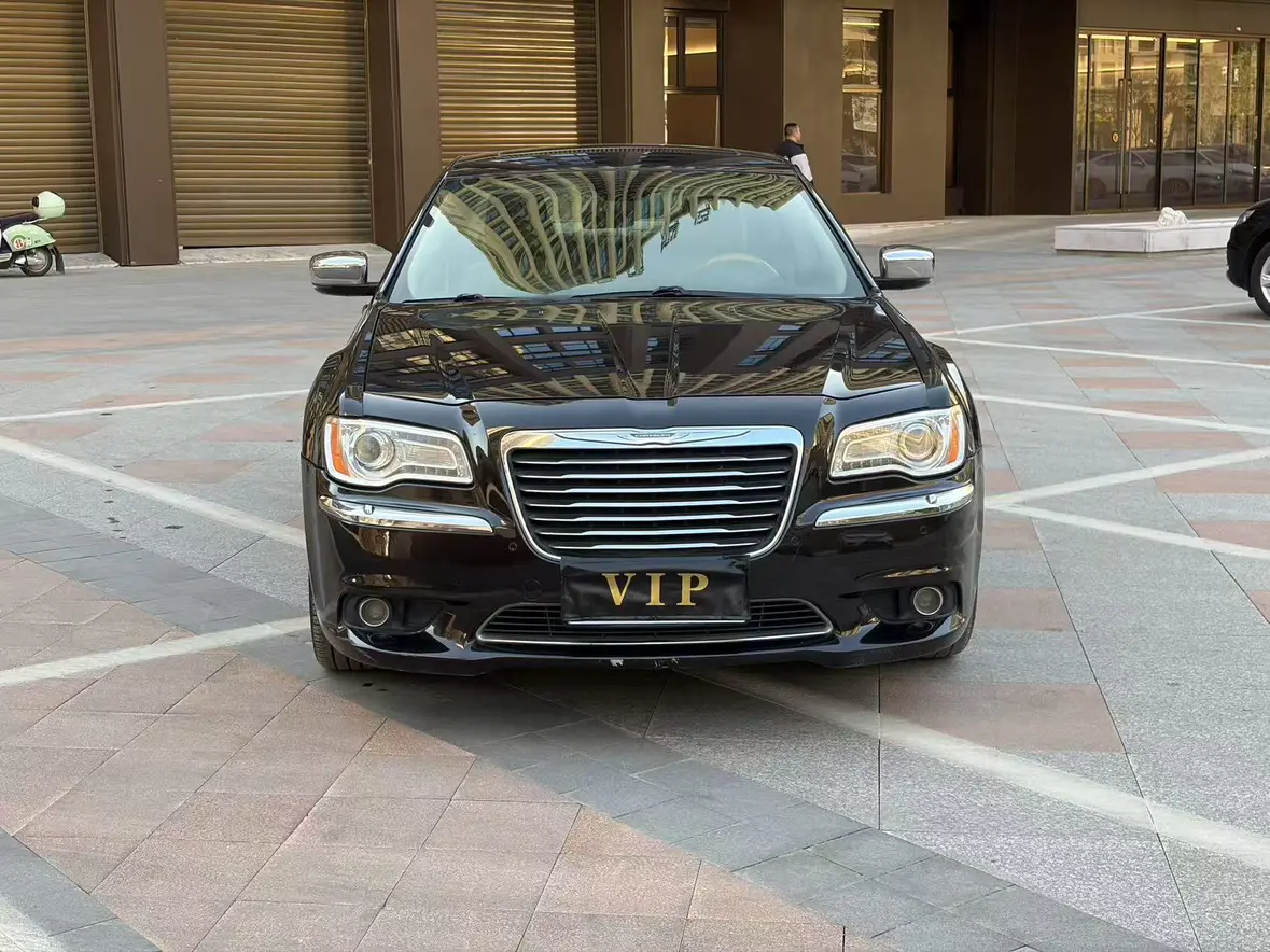Chrysler 300C  из Китая