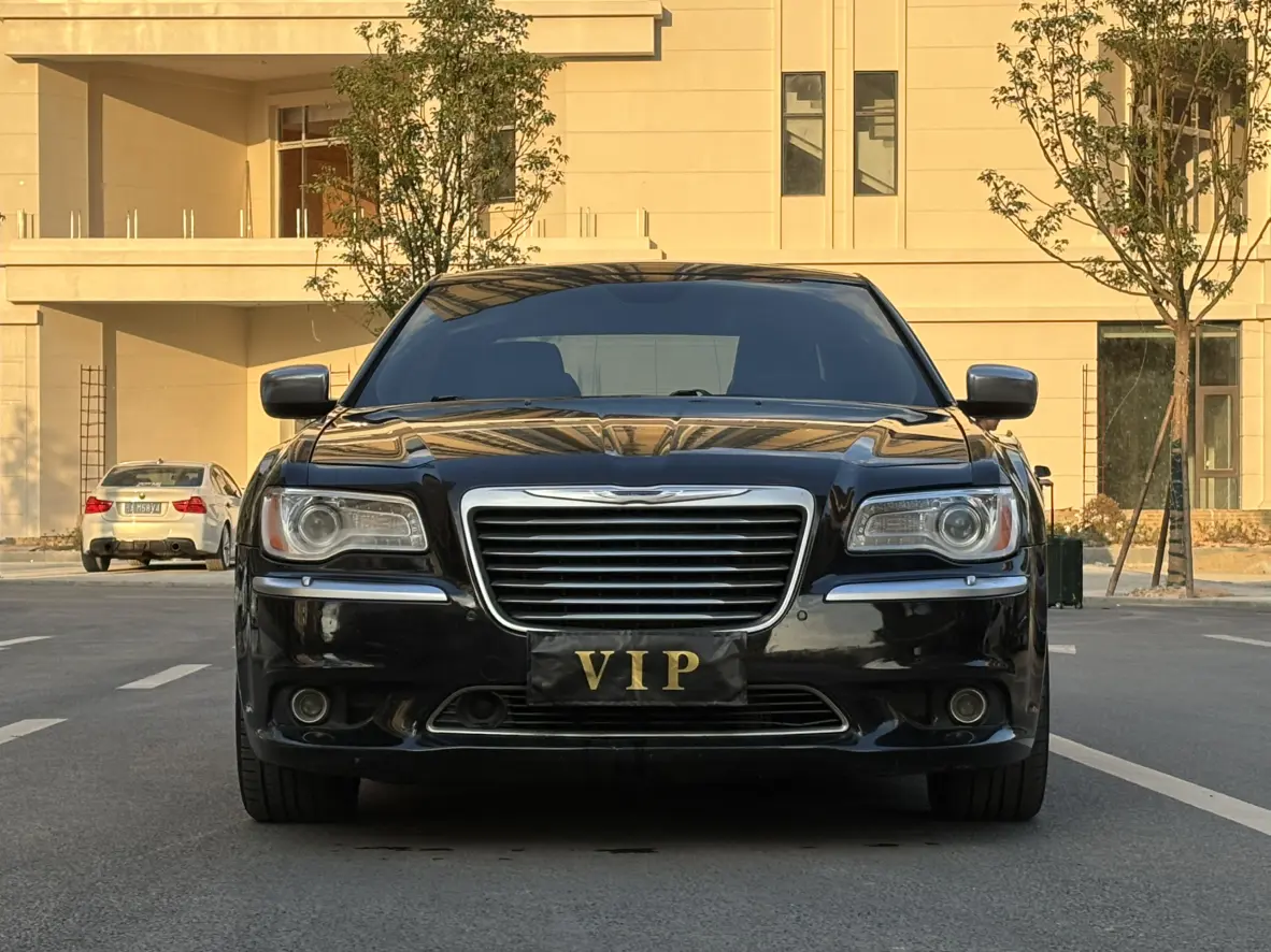 Chrysler 300C  из Китая