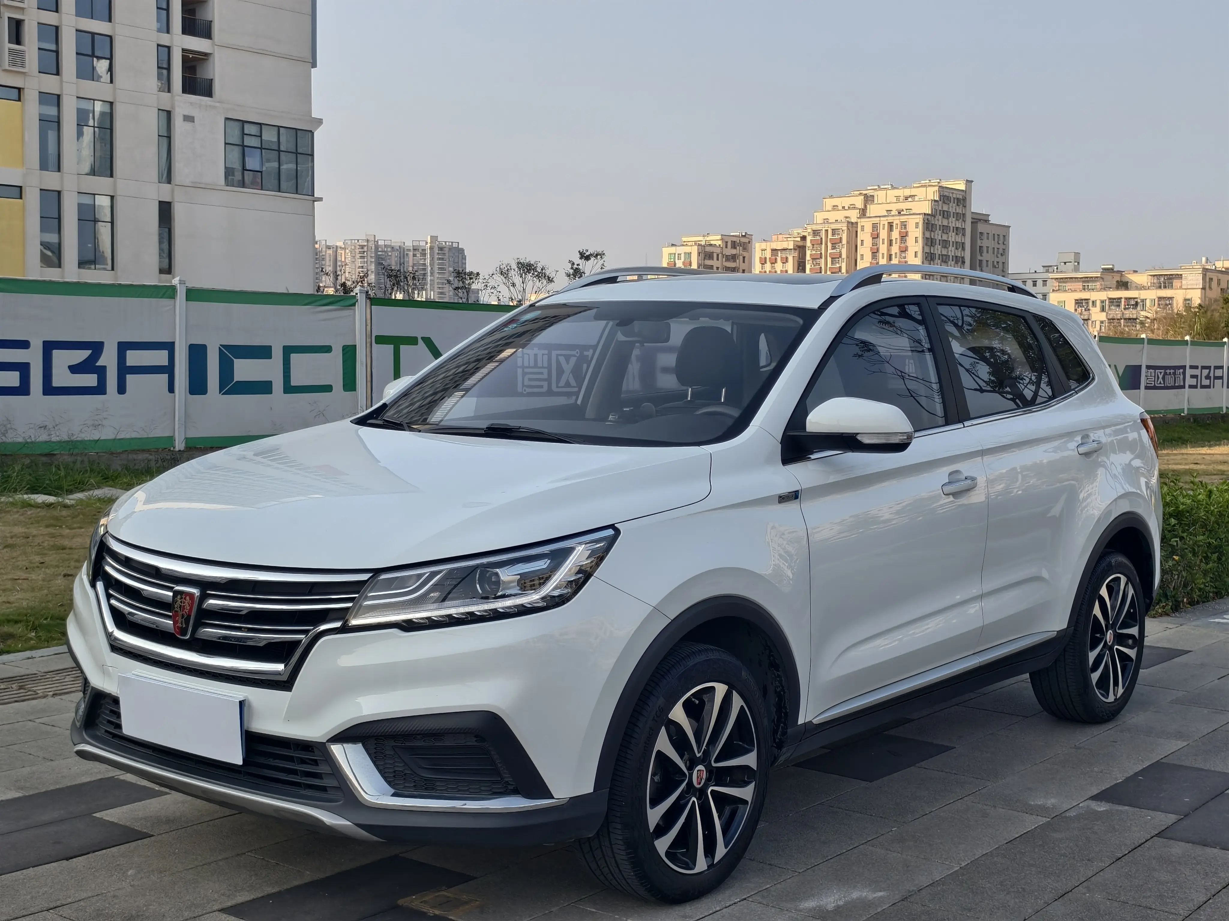 Roewe RX3  из Китая