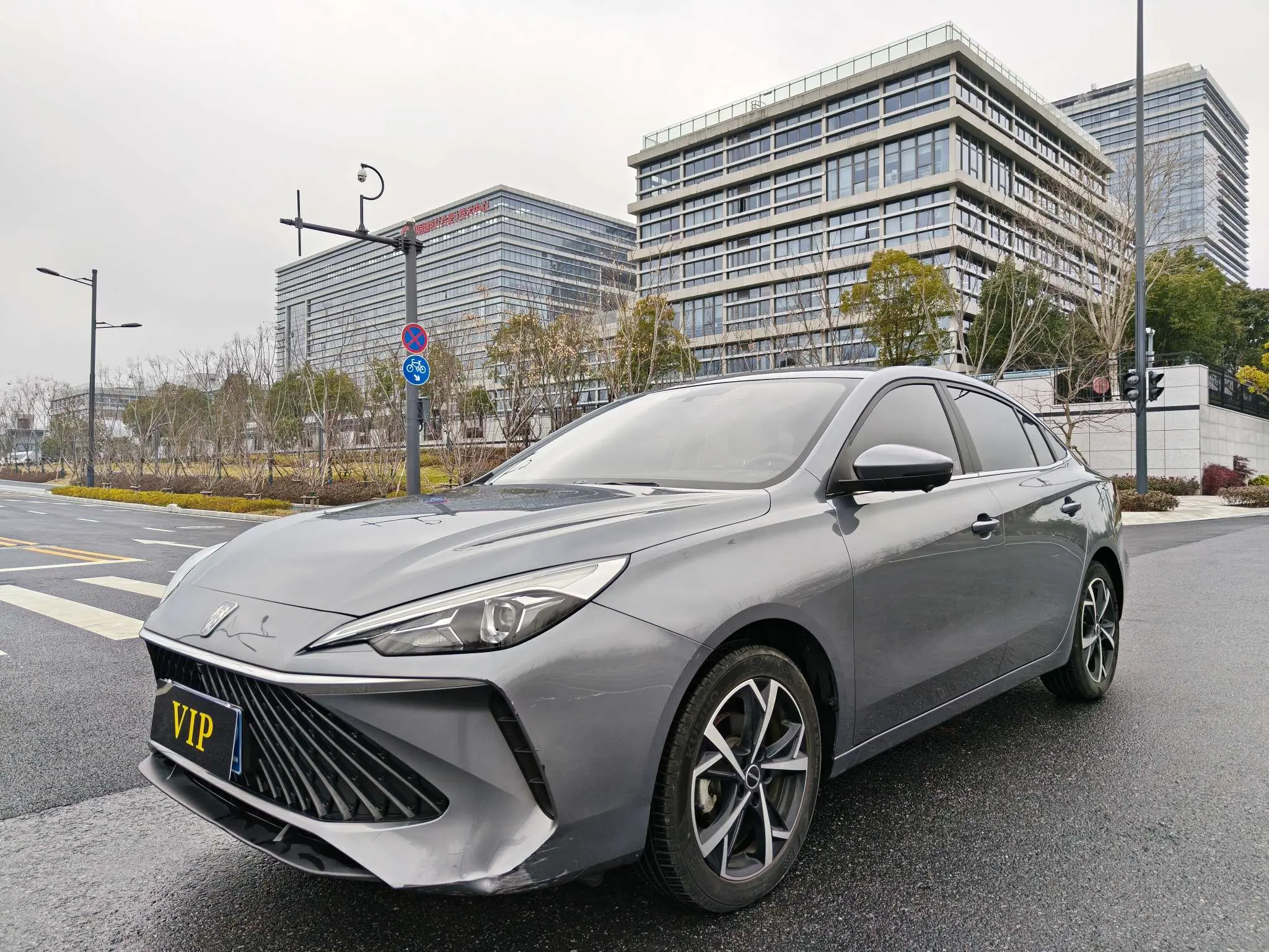 Roewe i5  из Китая