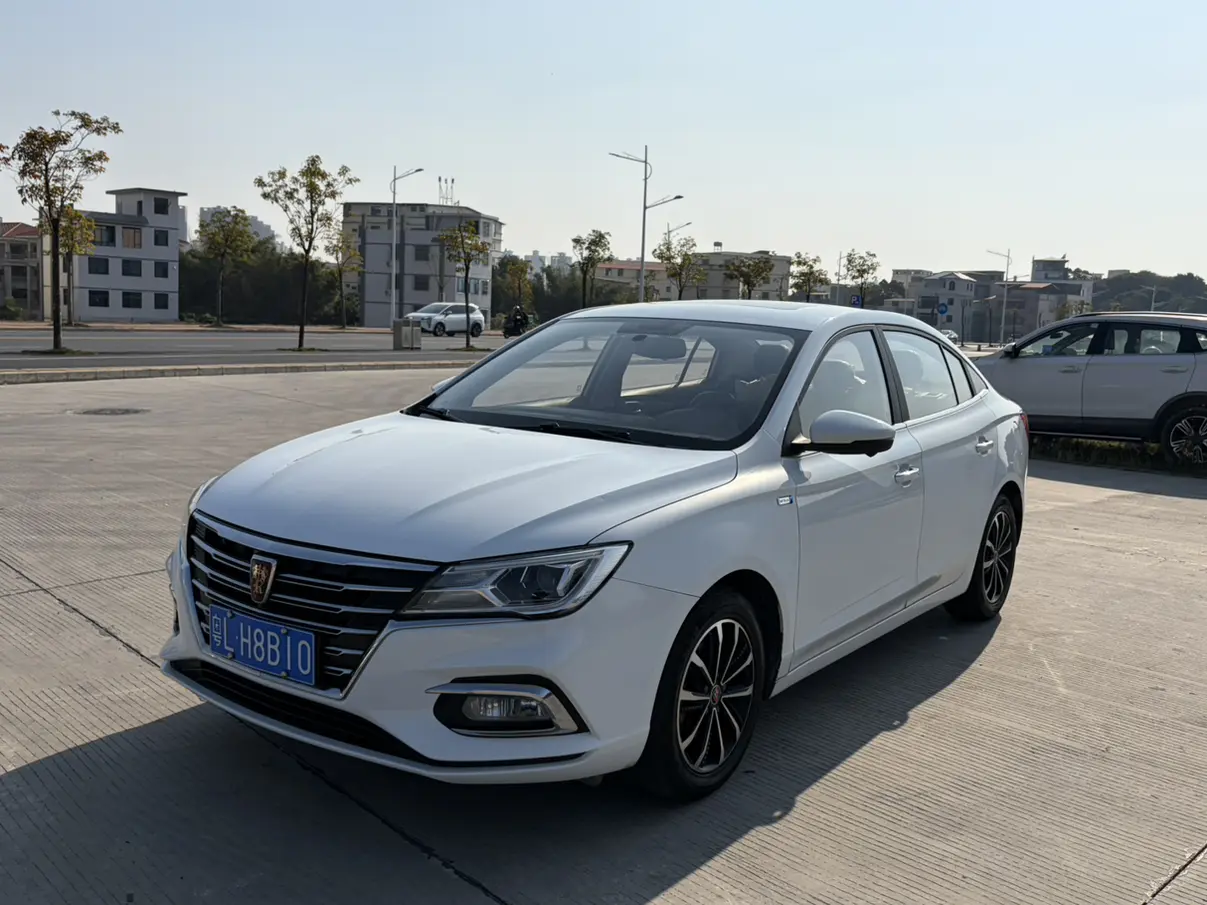 Roewe i5  из Китая