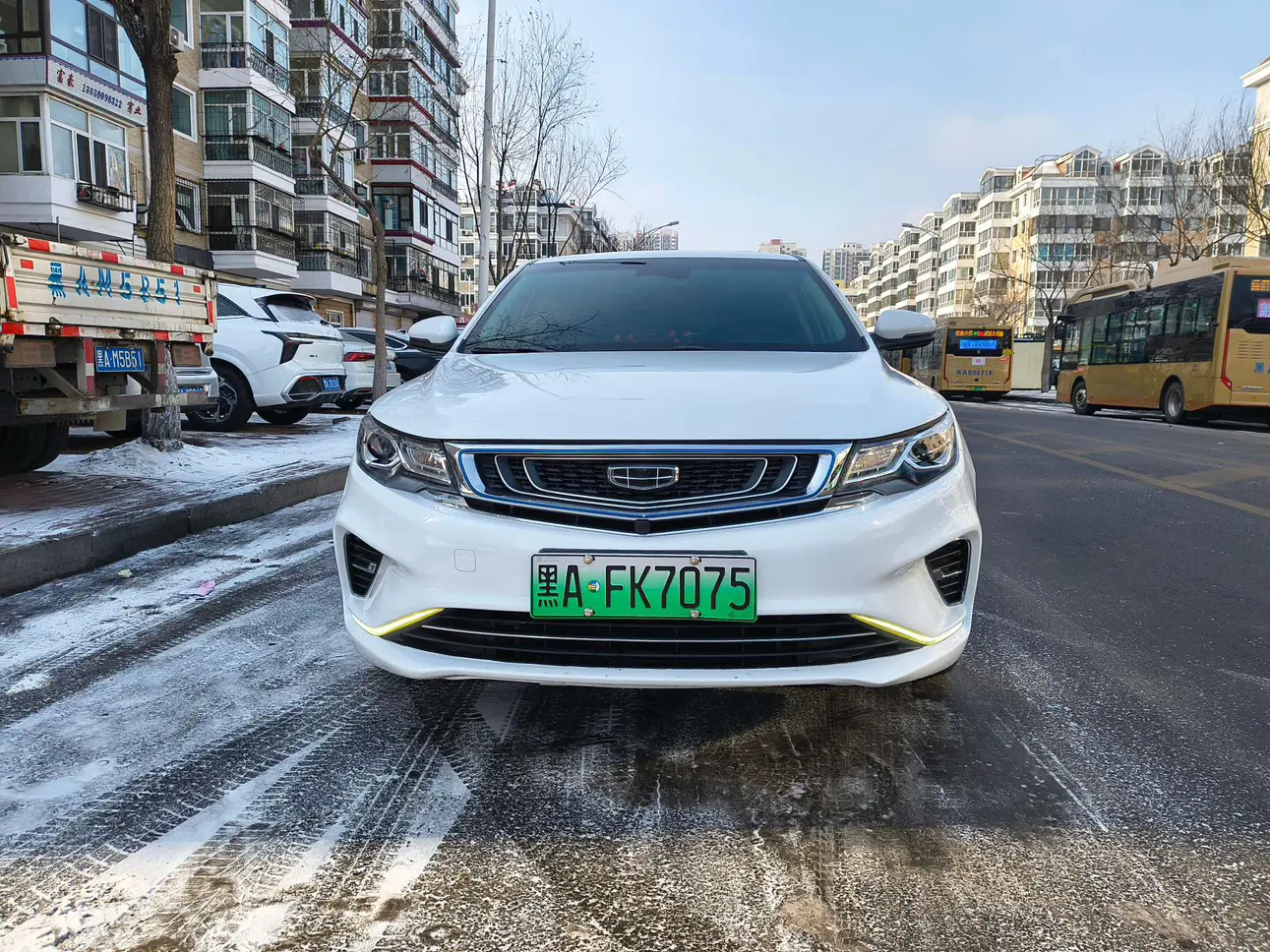 Geely Emgrand GL PHEV  из Китая