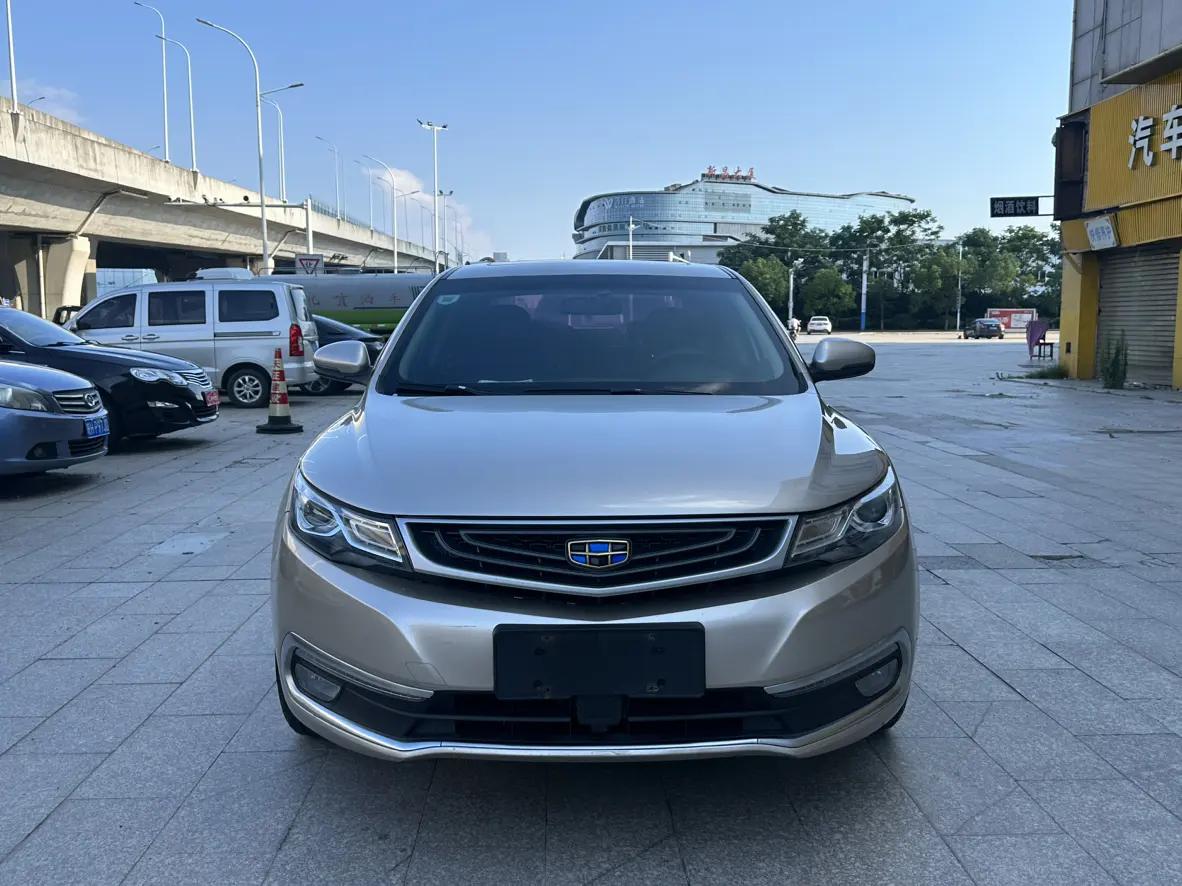Geely Emgrand GL  из Китая
