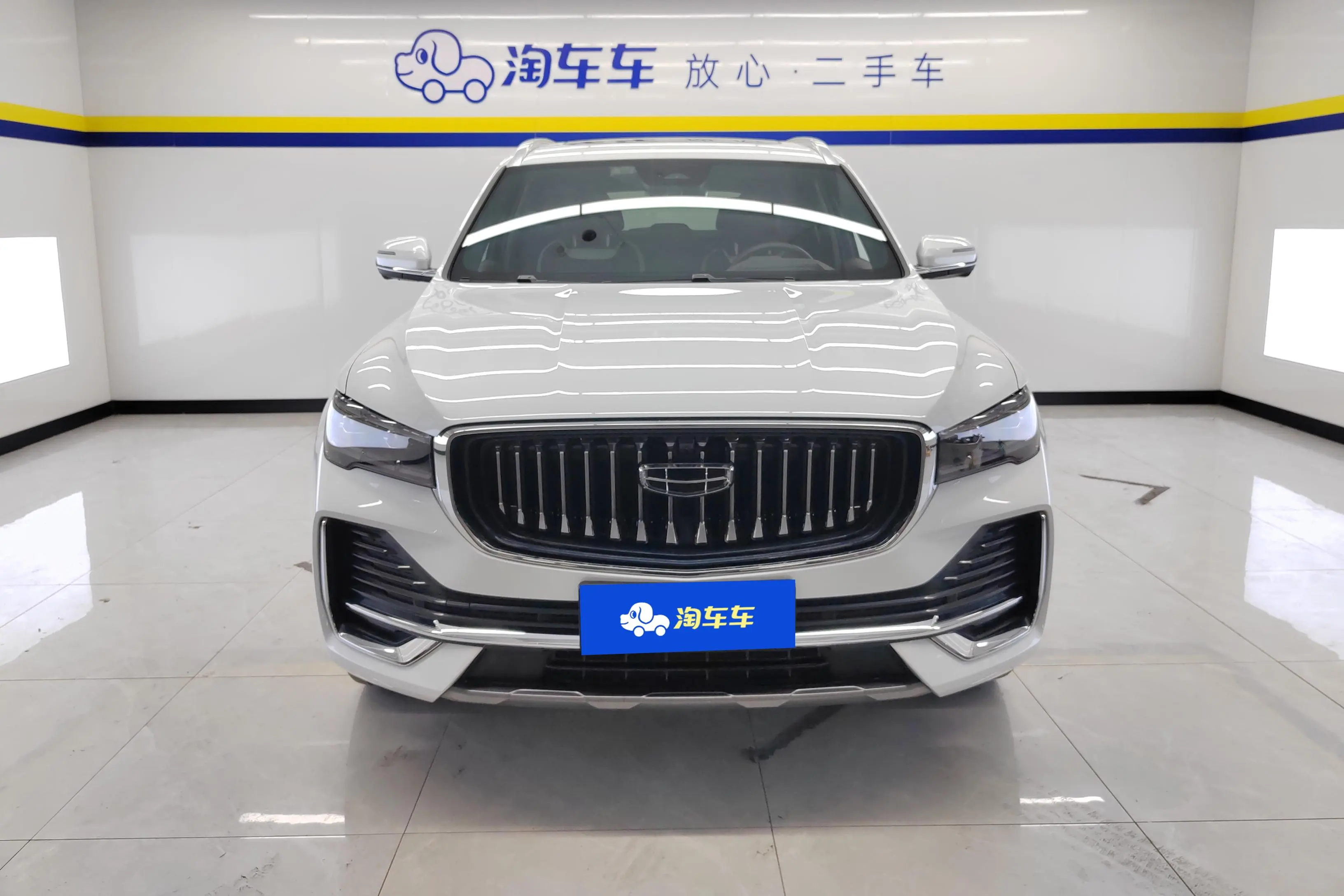 Geely Monjaro (Xingyue L)  из Китая