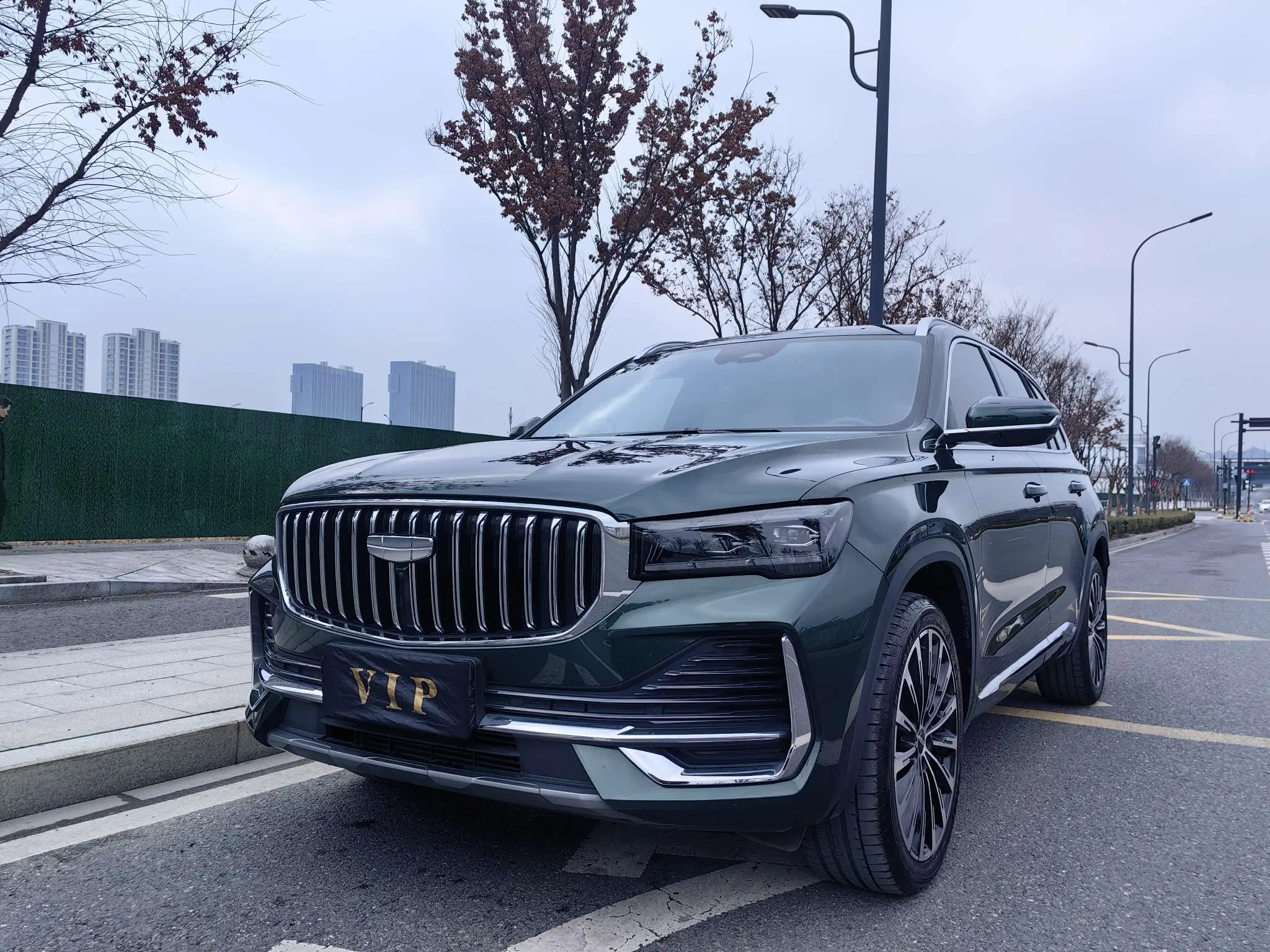 Geely Monjaro (Xingyue L)  из Китая