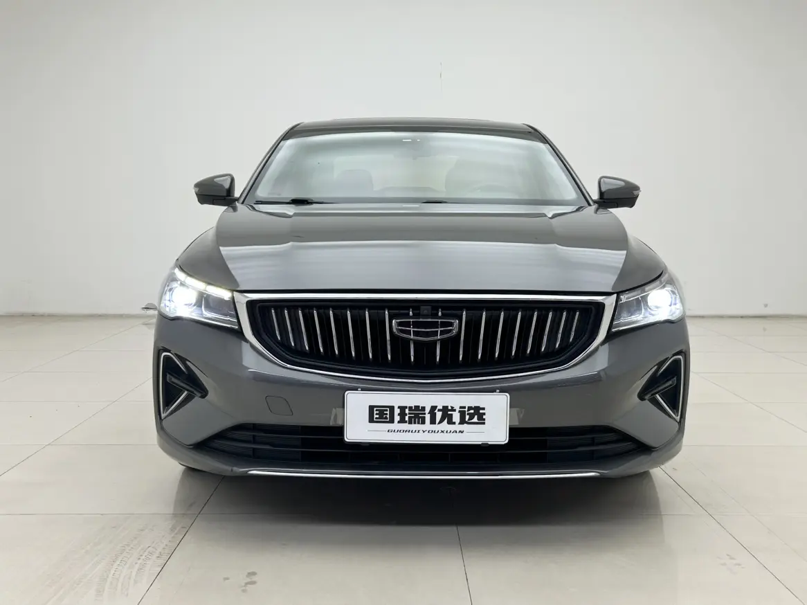 Geely Emgrand  из Китая