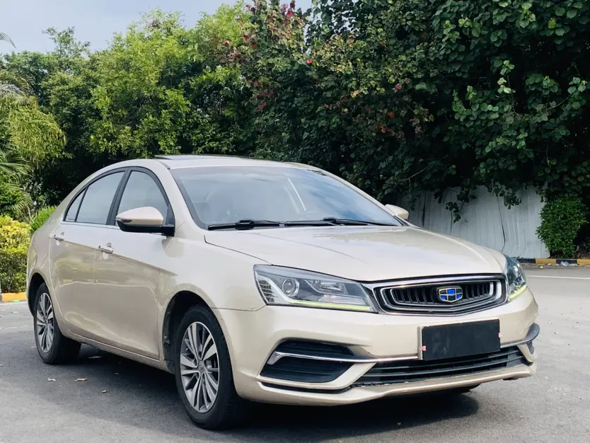 Geely Emgrand  из Китая