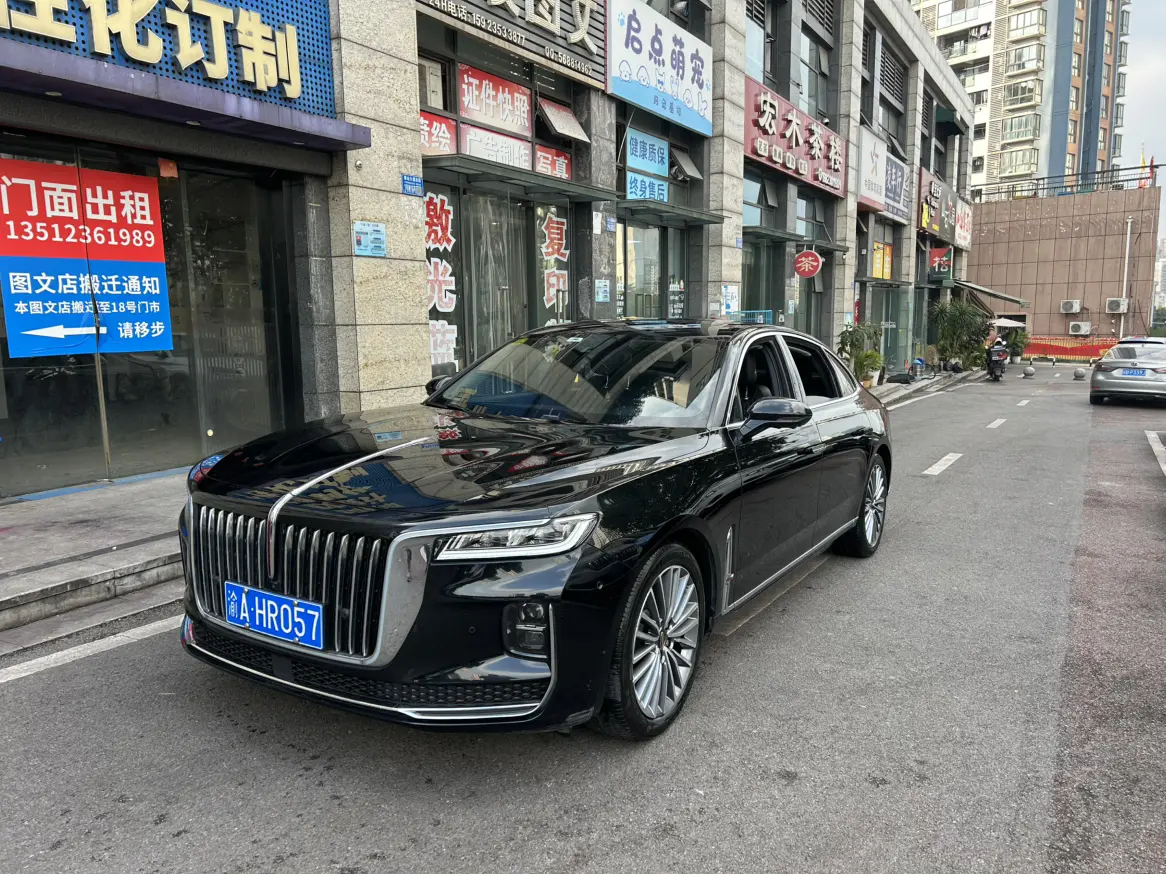 Hongqi H9  из Китая