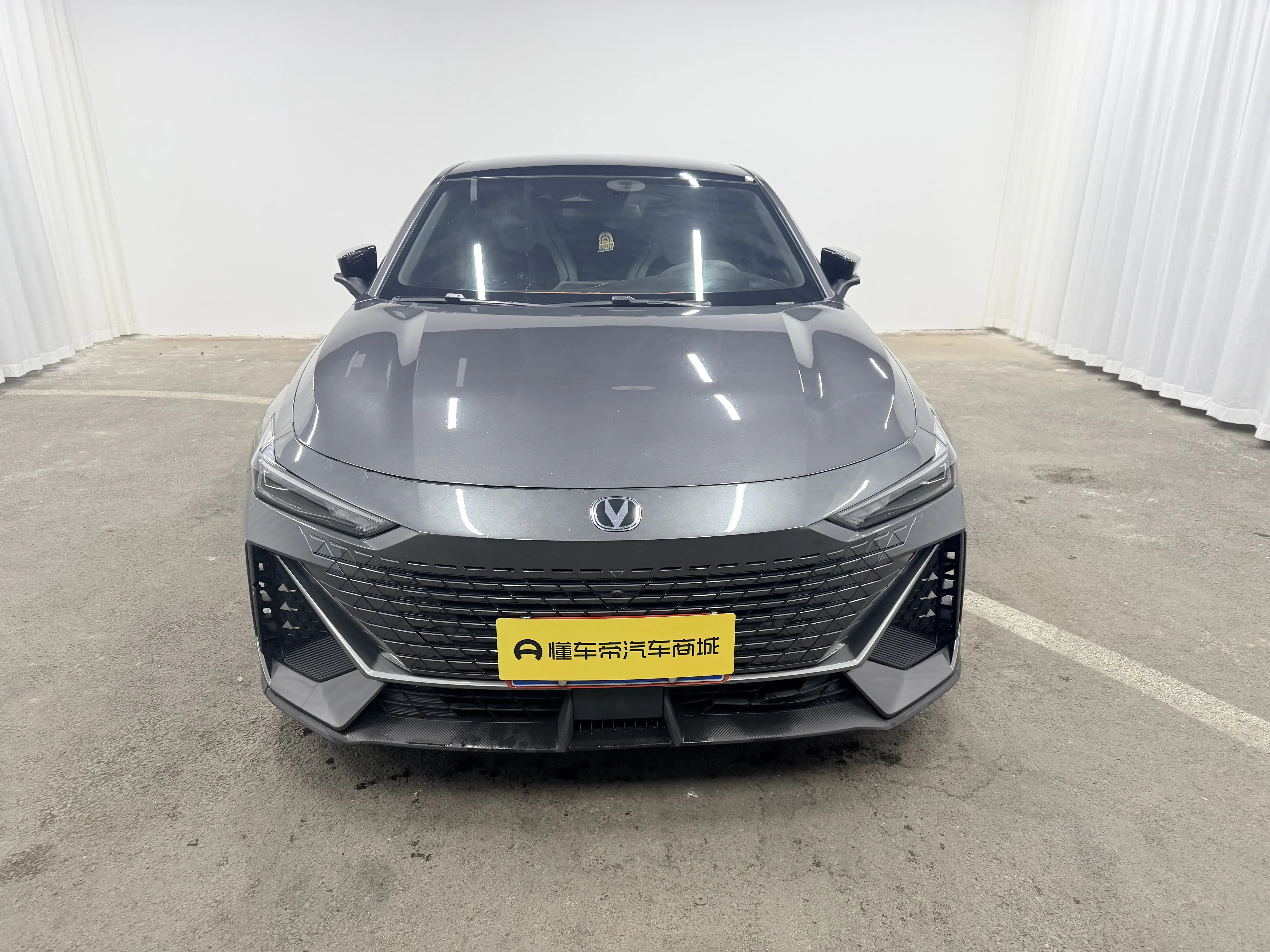 Changan UNI-V  из Китая