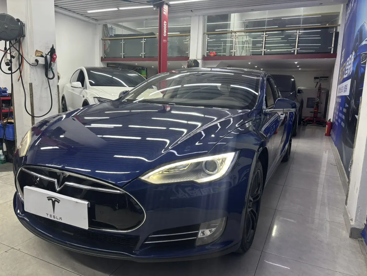 Tesla Model S  из Китая