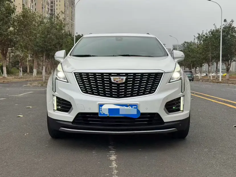 Cadillac XT5  из Китая