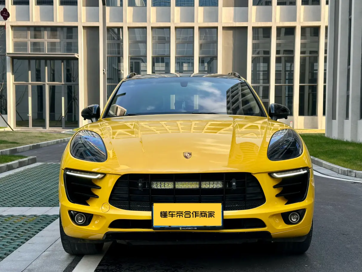 Porsche Macan  из Китая