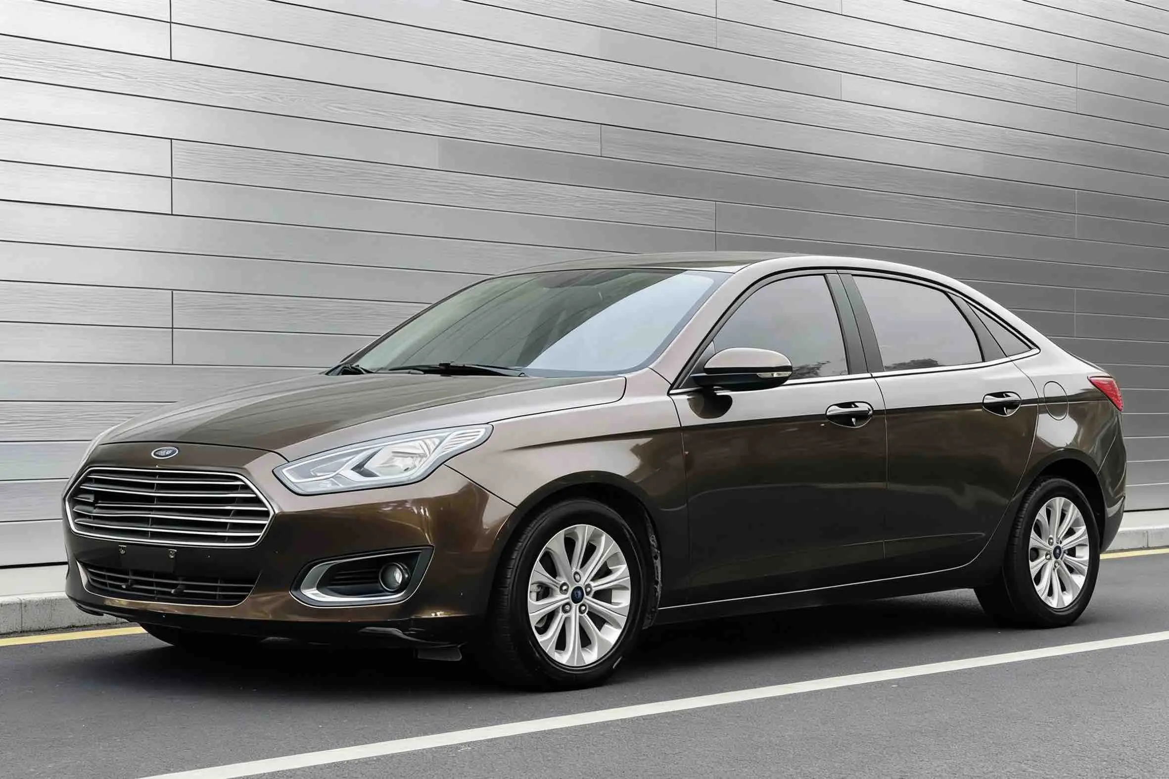 Ford Forrest  из Китая