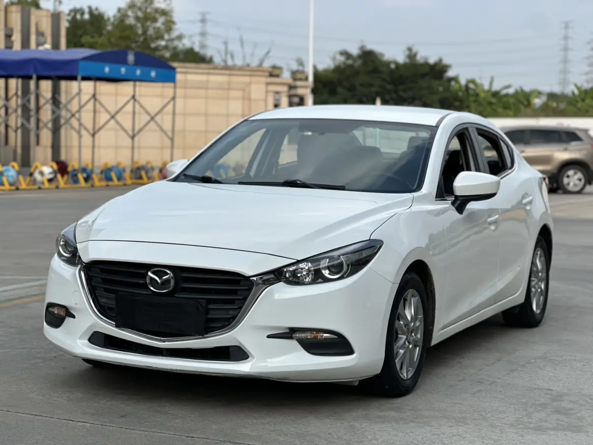 Mazda Axela (Mazda3)  из Китая