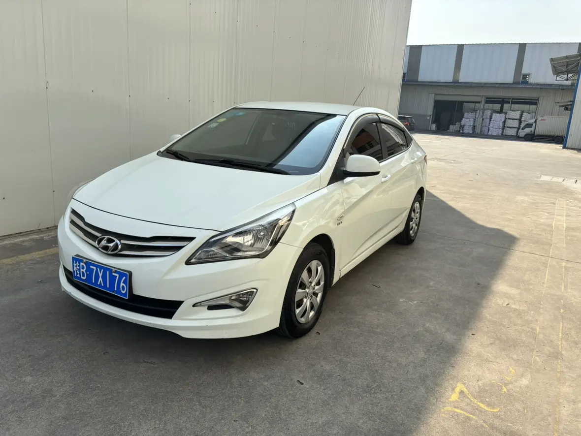 Hyundai Verna (Rena)  из Китая