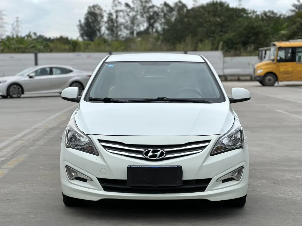 Hyundai Verna (Rena)  из Китая