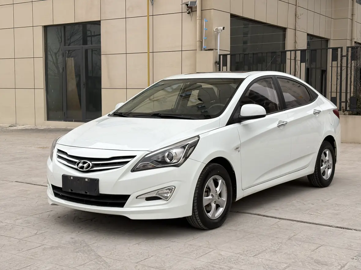 Hyundai Verna (Rena)  из Китая