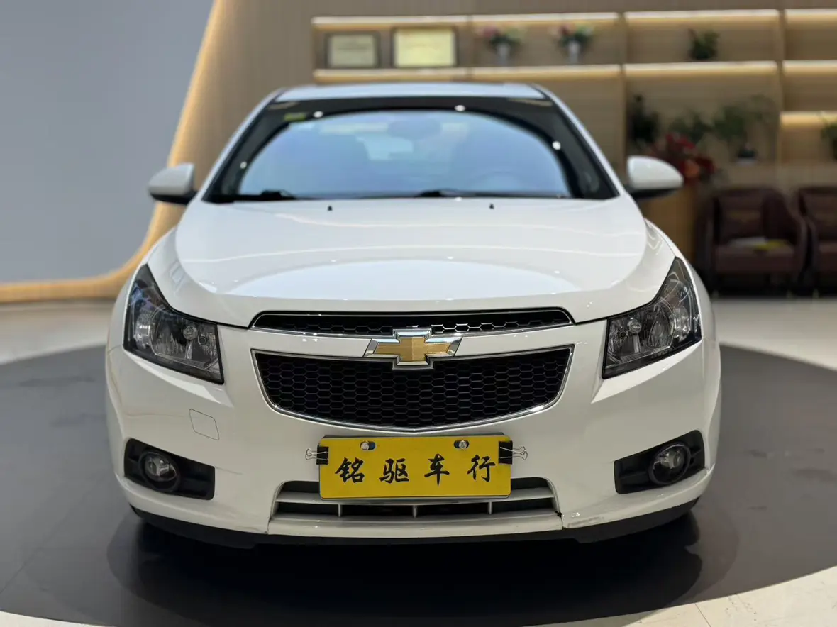 Chevrolet Monza (Cruze)  из Китая