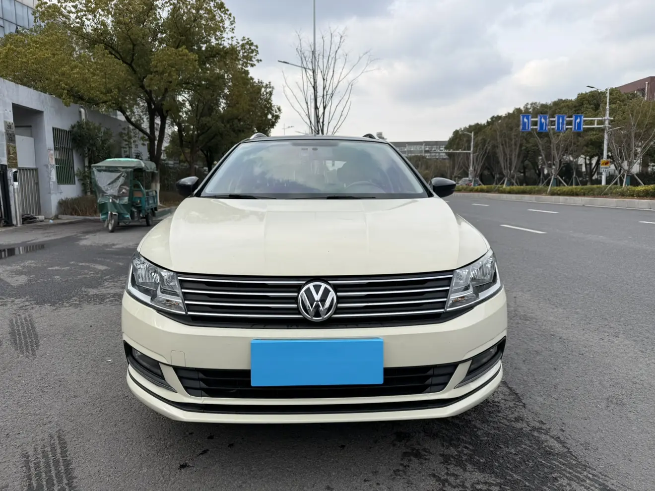 Volkswagen Langxing  из Китая