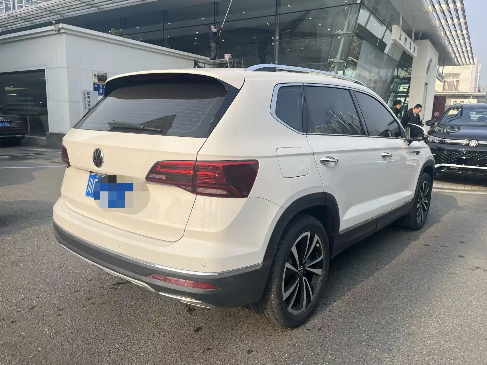 Volkswagen Tharu  из Китая