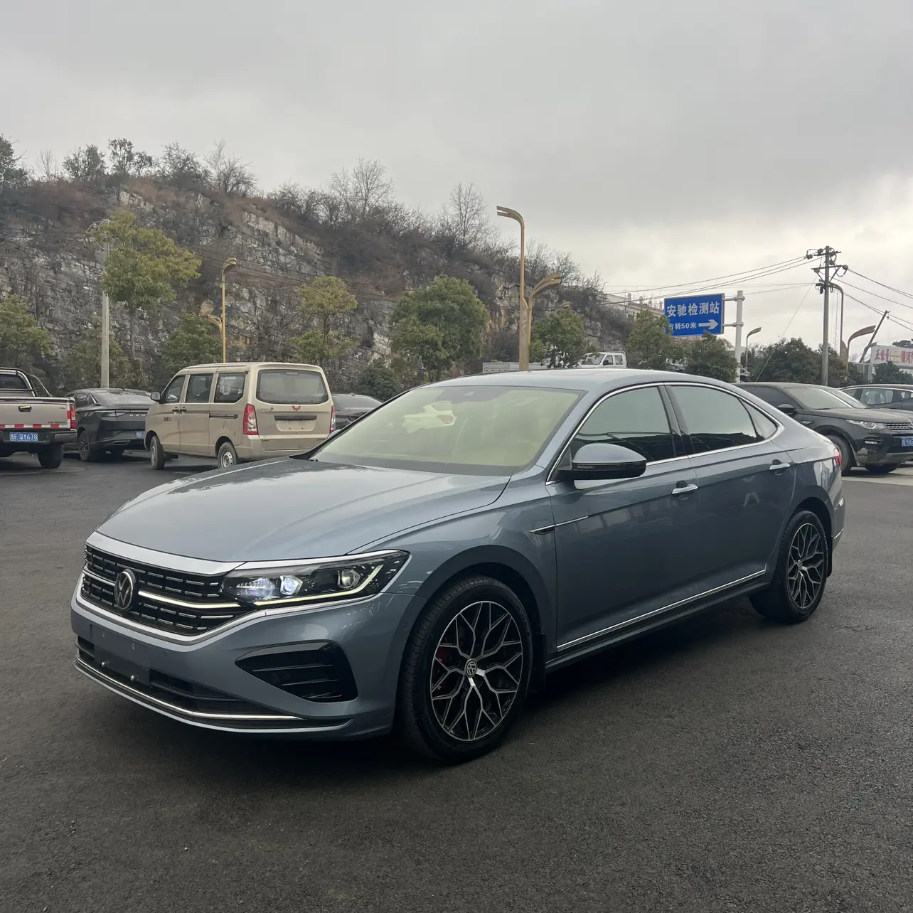 Volkswagen Passat  из Китая