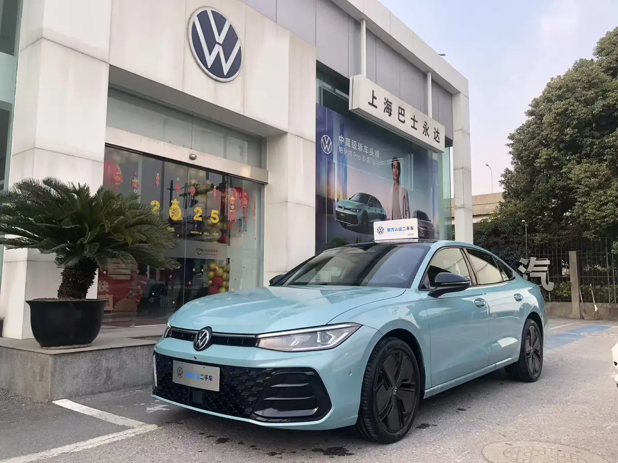 Volkswagen Passat  из Китая