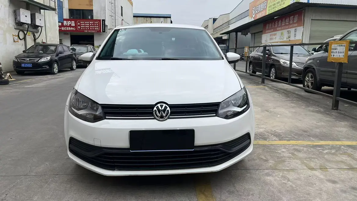 Volkswagen Polo  из Китая