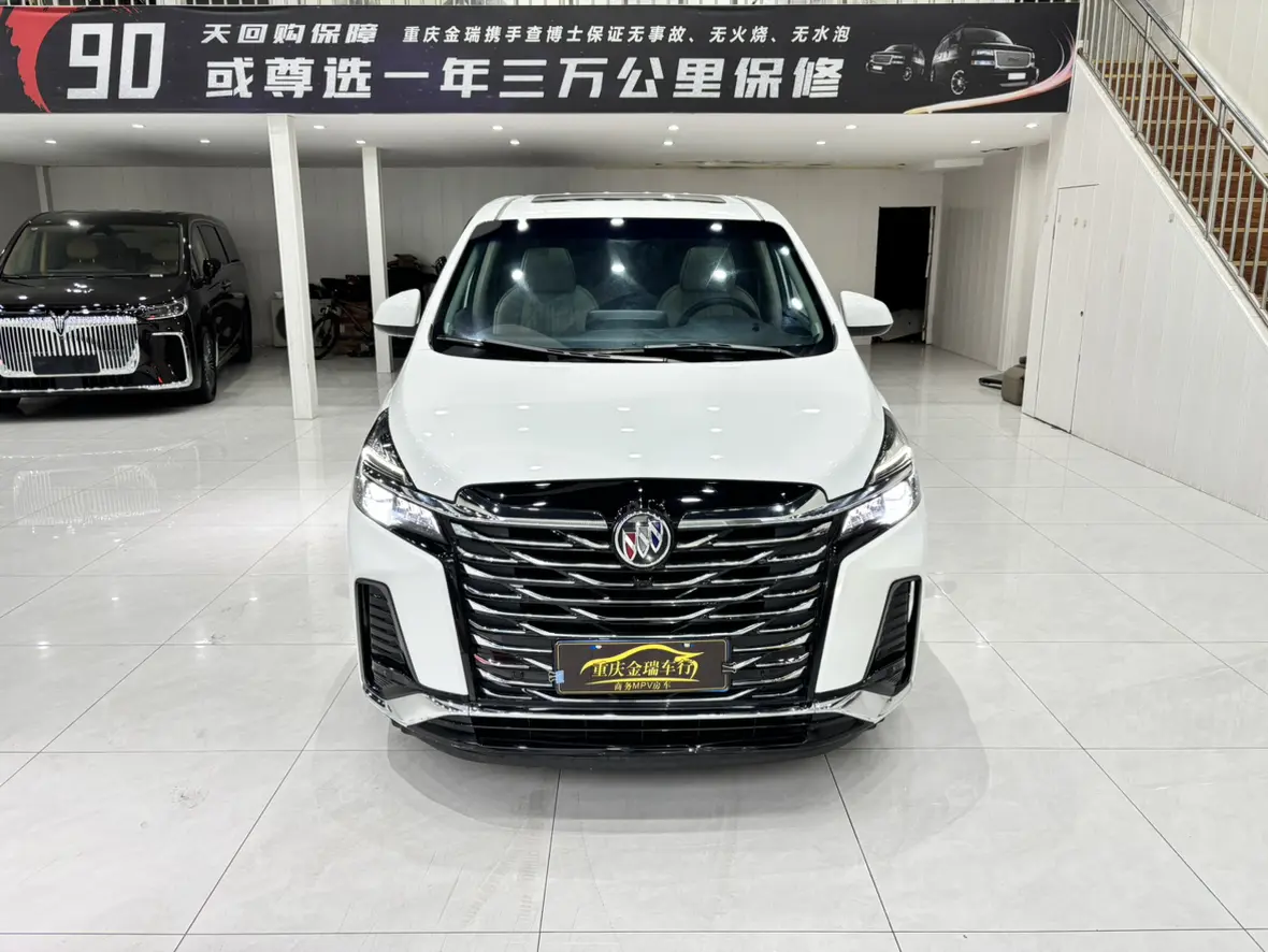 Buick GL8  из Китая